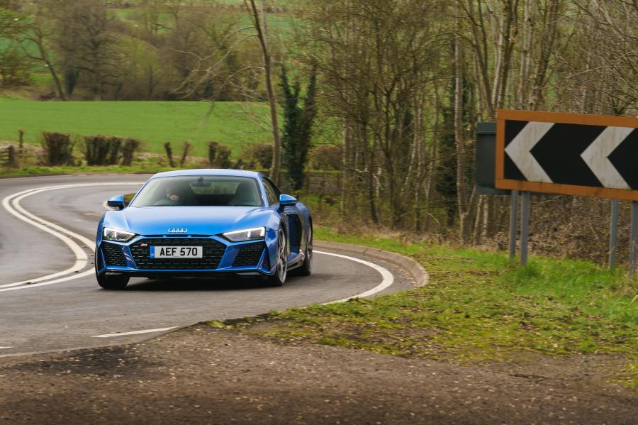  Audi R8 V10 2019 года  (UK) (фото 40 из 79)